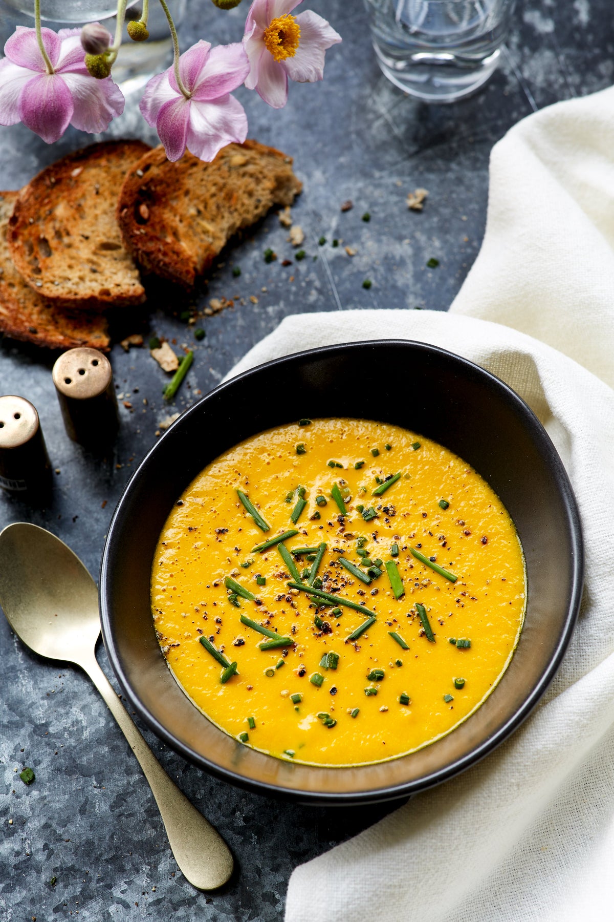 The Infallible Soup Formula: How to Build a Complete Bowl.